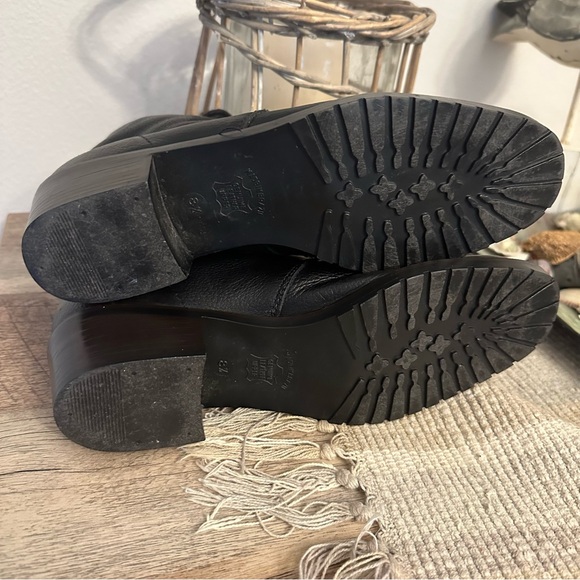 Unisa Black leather women’s lace up ankle boots, size 8 1/2 made in Brazil - Picture 8 of 15